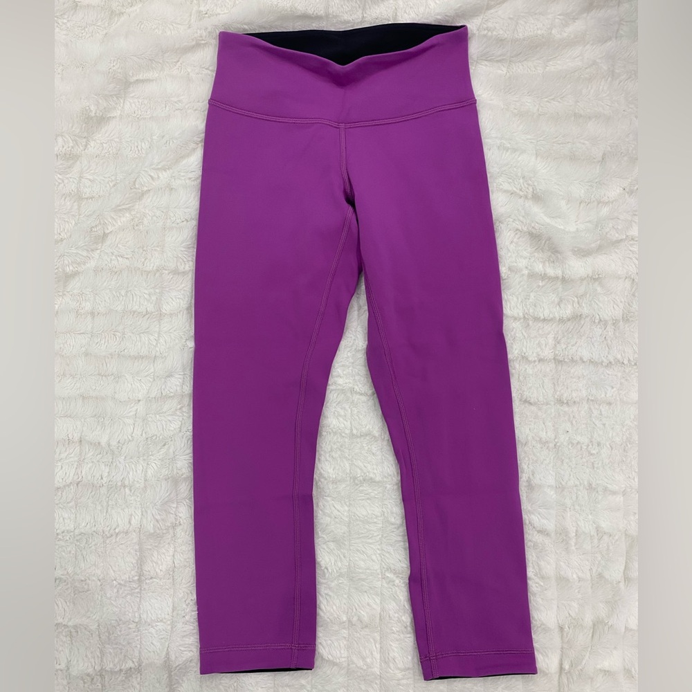 Lulu cropped, low rise, reversible leggings